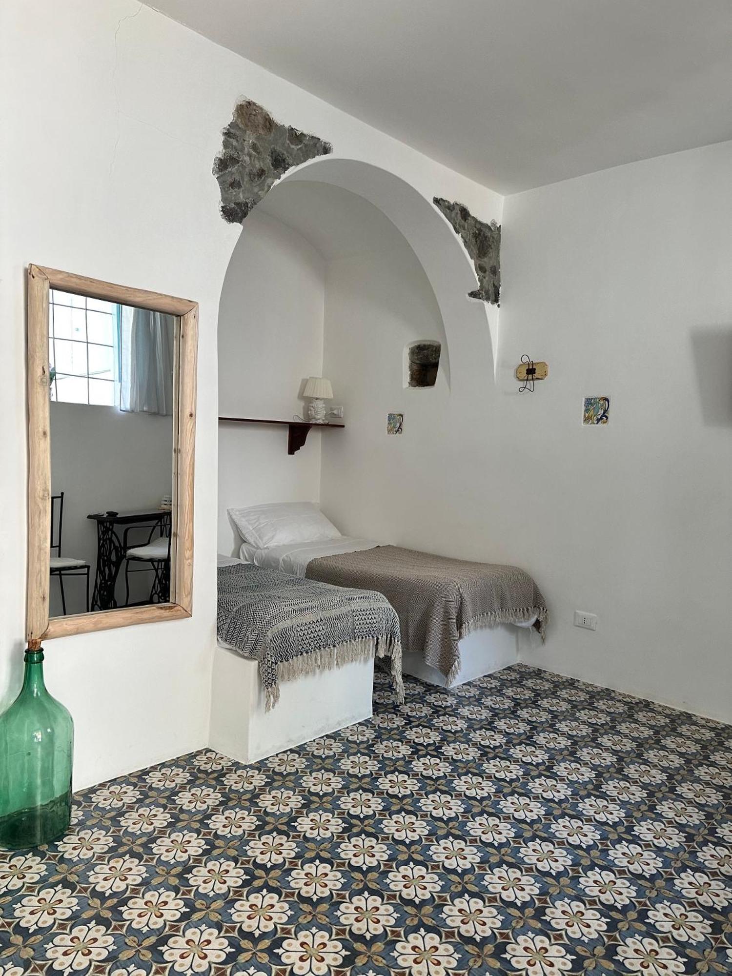 Bed and Breakfast Antica Dimora Santa Marina Salina Exterior foto